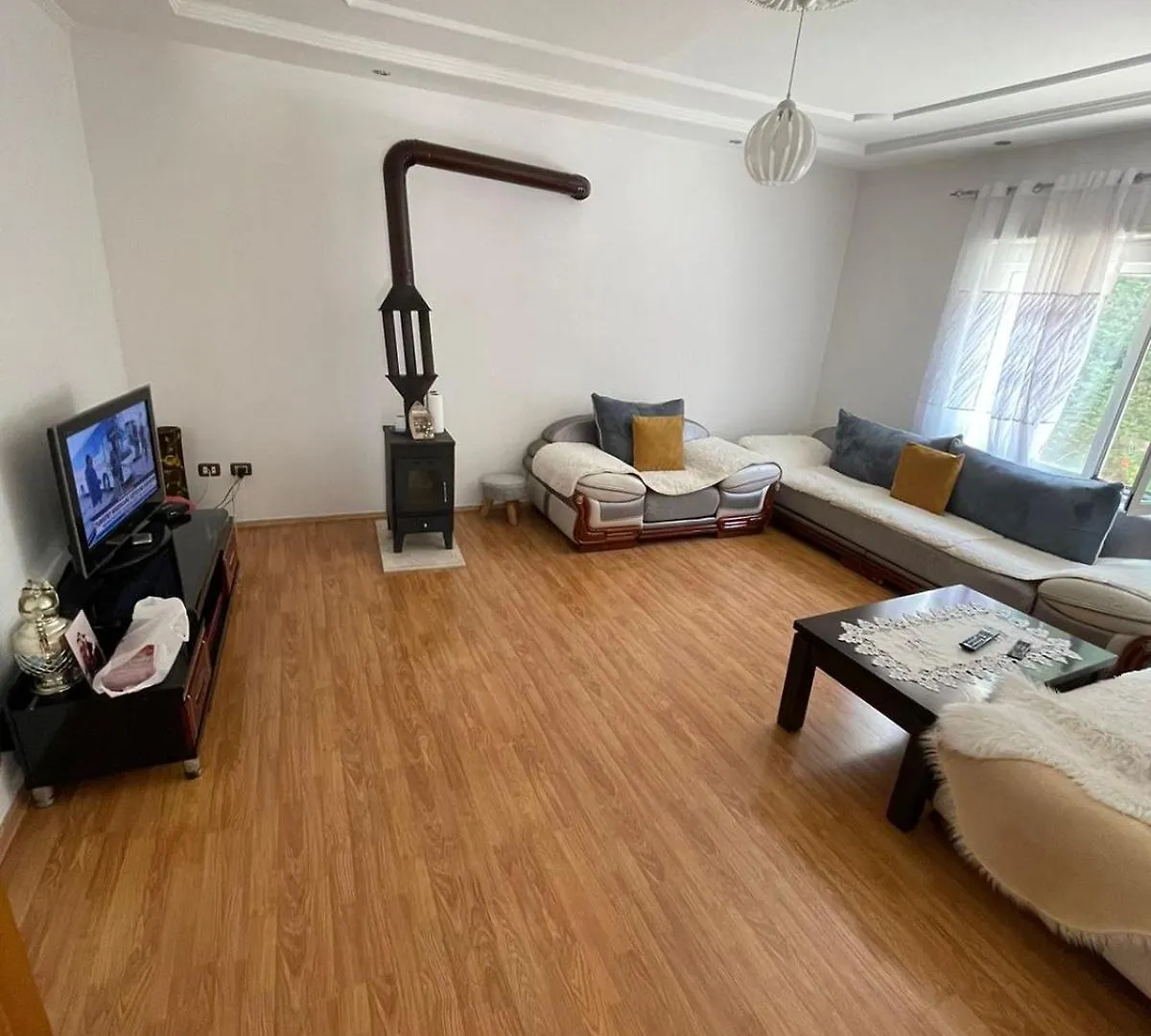 Vila Laqi Villa Kukes