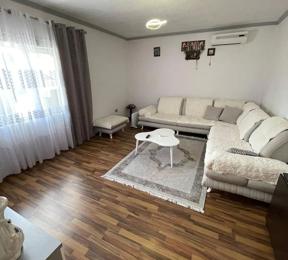 Vila Laqi Villa Kukes